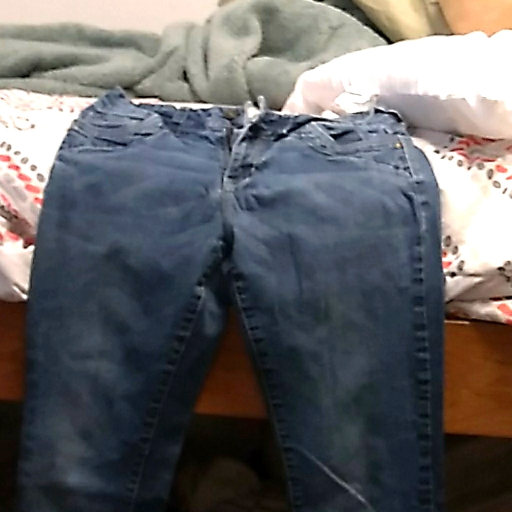 Jeans - Picture 1 of 4
